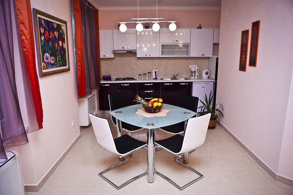 Split Apartments Peric Екстер'єр фото