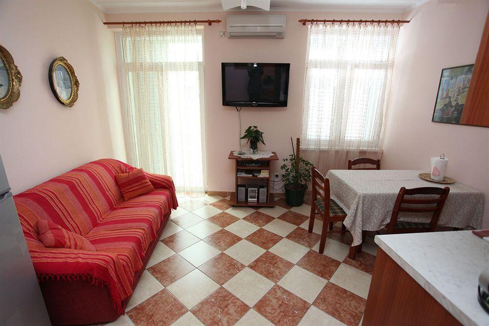 Split Apartments Peric Екстер'єр фото