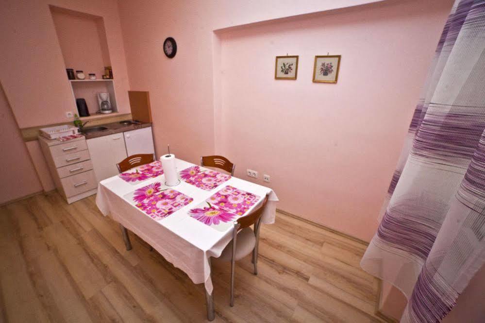 Split Apartments Peric Екстер'єр фото