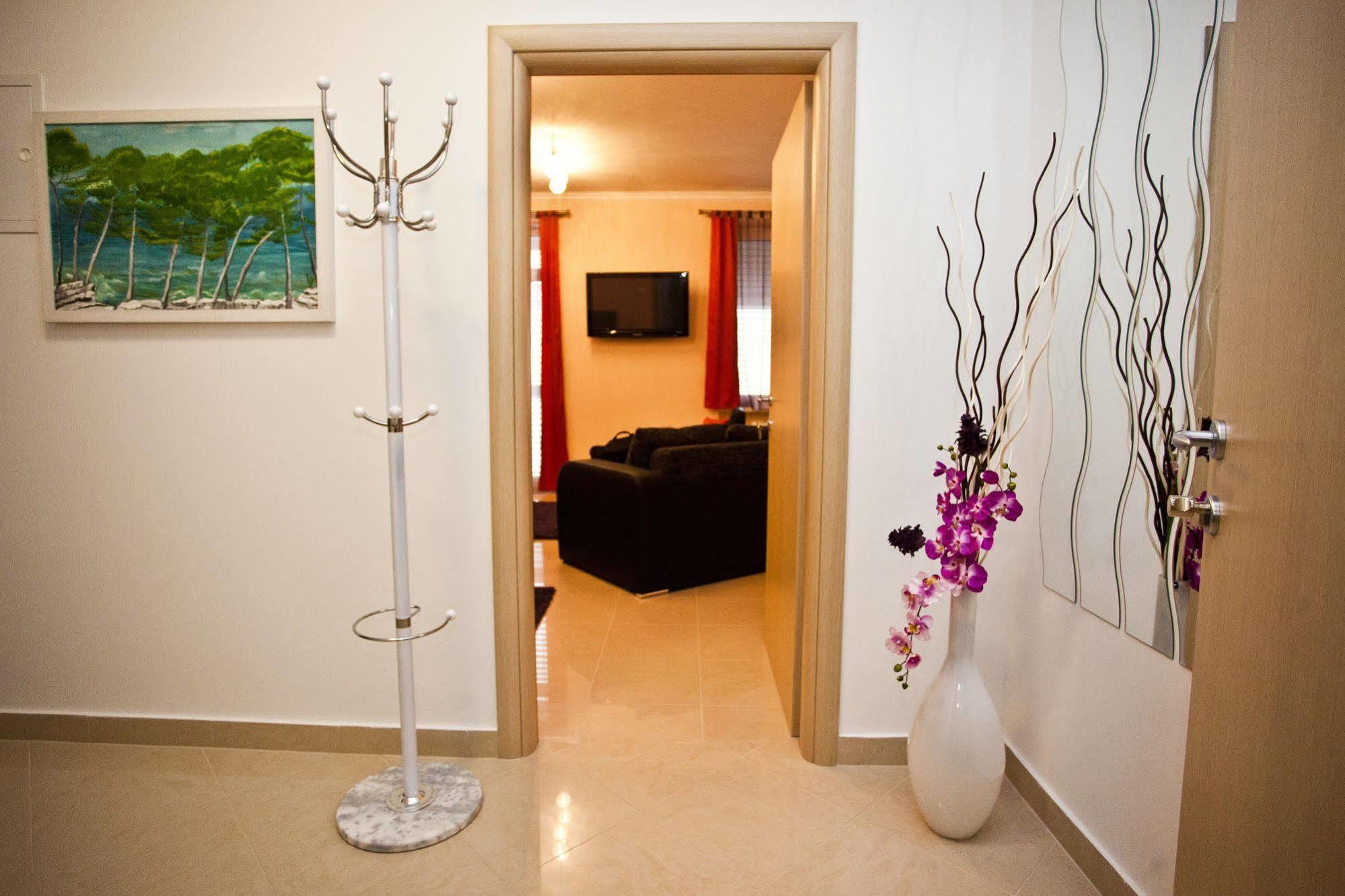 Split Apartments Peric Екстер'єр фото