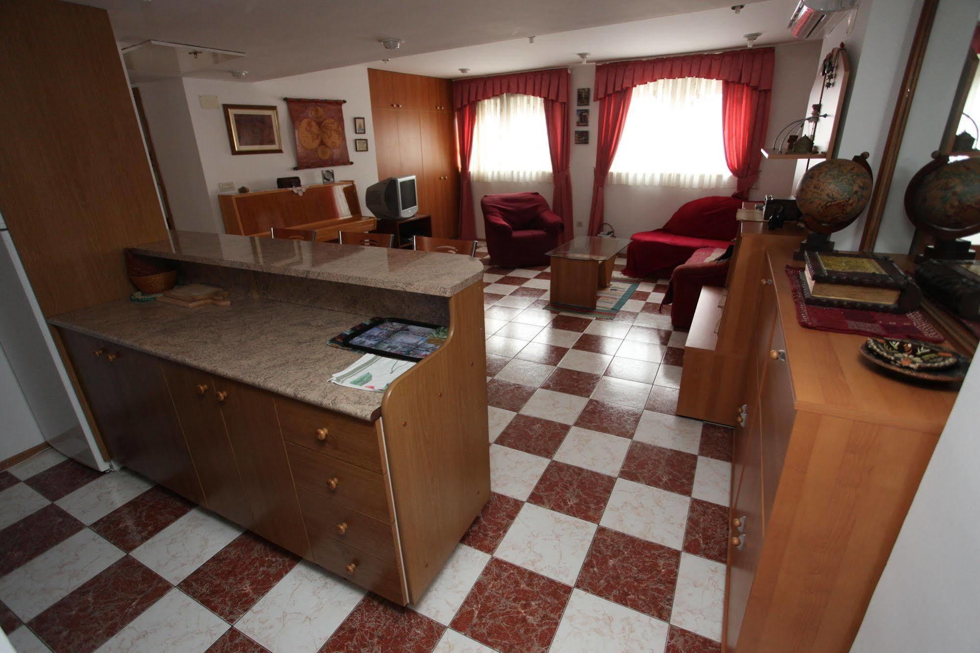 Split Apartments Peric Екстер'єр фото